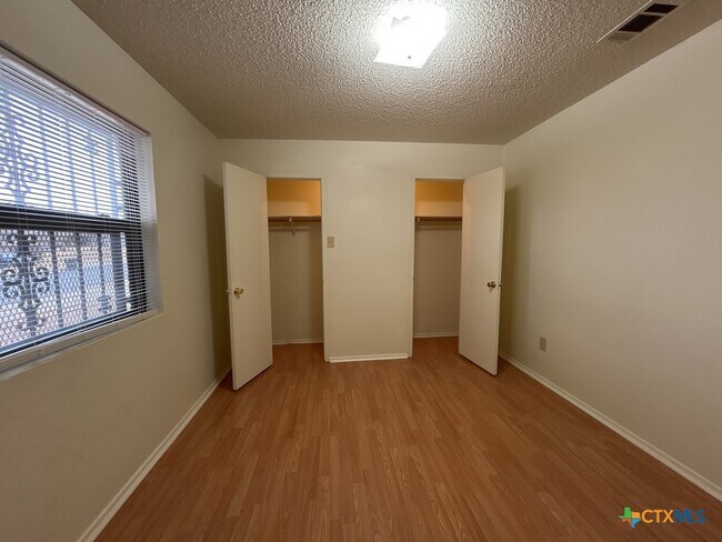 Building Photo - 3422 Chisholm Trail