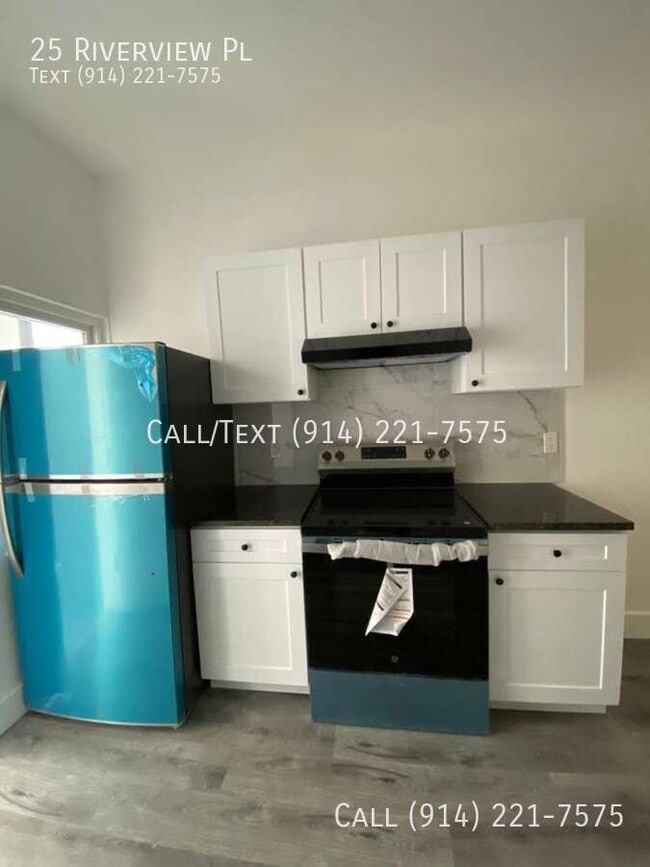 Building Photo - 25 Riverview Pl