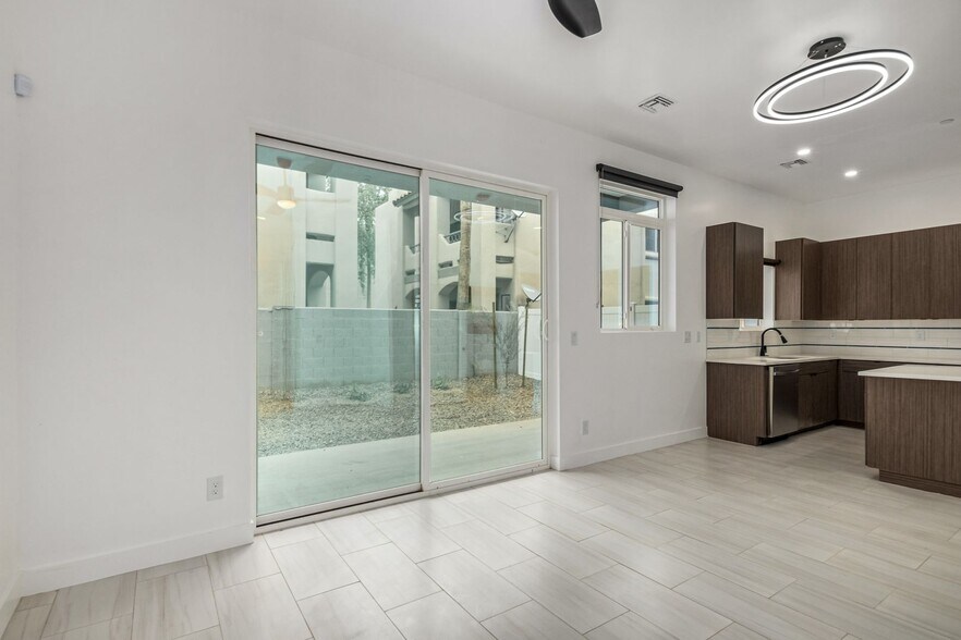 Building Photo - 3107 N 39th St