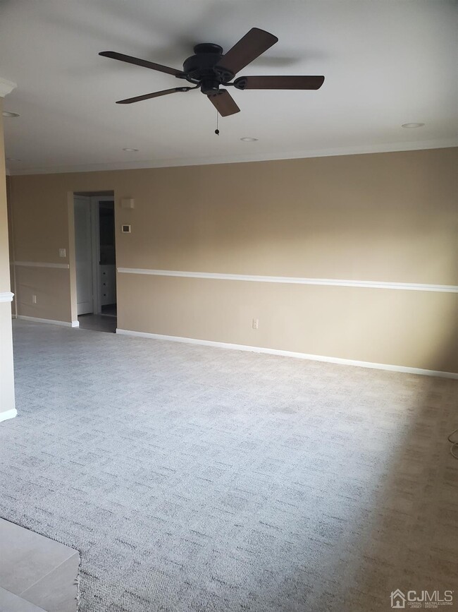 Building Photo - 1022 Cricket Ln