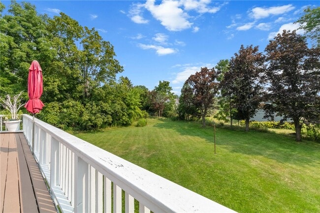 Building Photo - 137 Honness Ln