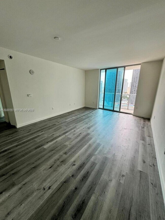 Building Photo - 1100 S Miami Ave
