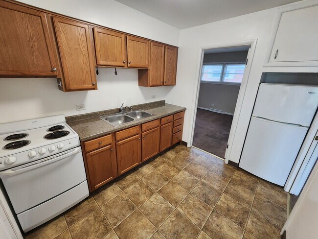 Building Photo - North & Keith