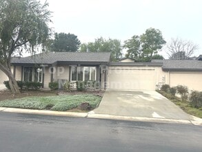 Building Photo - ***FULLY RENOVATED 2 bed / 2 bath / 1,120 sqft Home in 55+ Nob Hill Community - Available NOW***