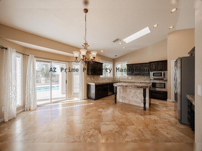 Building Photo - 1767 W Redfield Rd