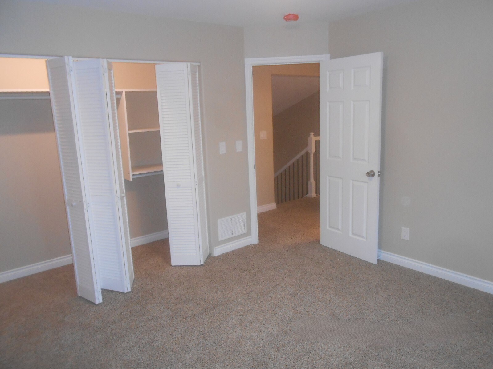 Right Upper Bedroom - 1160 E Snow Hill Ave