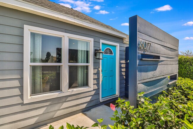 Building Photo - 6027 Comey Ave