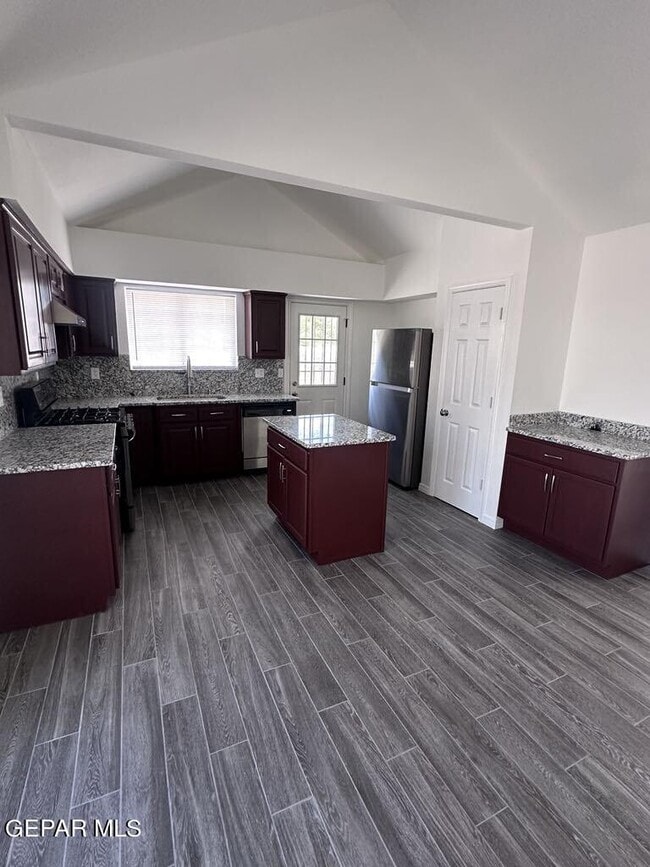 Building Photo - 5884 Doniphan Dr