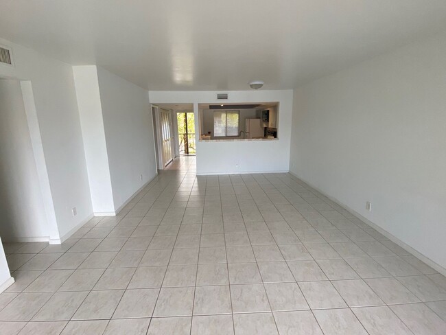 Building Photo - ** PINEWOOD LAKES** 2 BED 2 BATH**ANNUAL *...