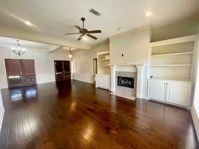 Building Photo - 3 bed/2 bath for rent in Germantown School...