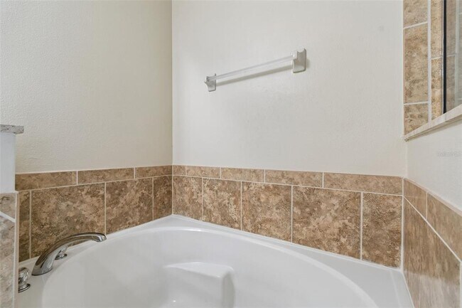 Building Photo - 20112 Indian Rosewood Dr