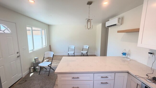 Building Photo - 2036 Primrose Way