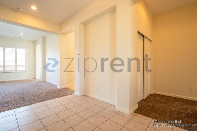 Building Photo - 100 Canterbury Ct