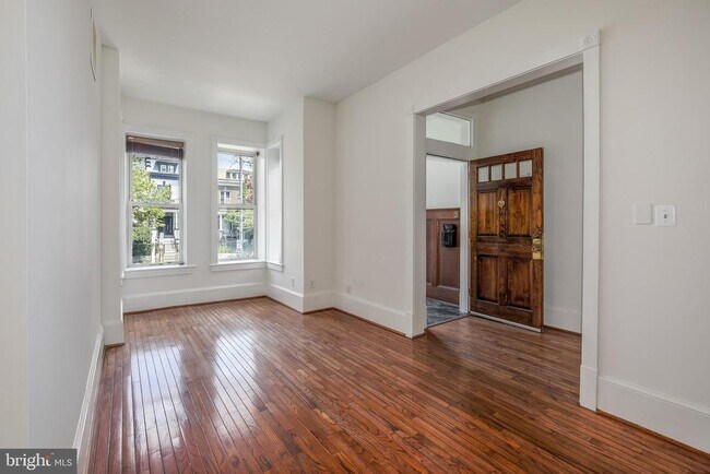Building Photo - 3002 13th St NW