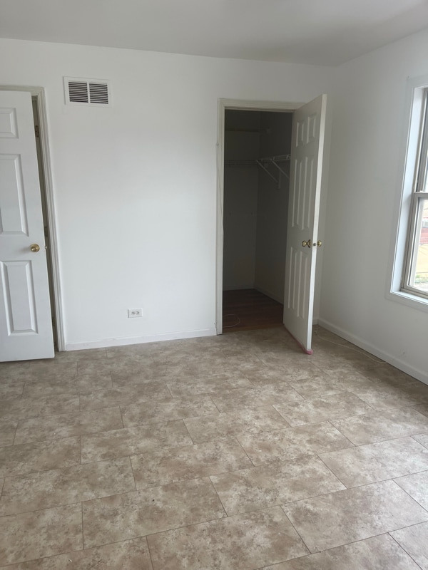 Building Photo - 2312 N Nagle Ave