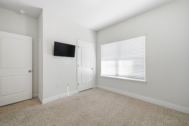 Building Photo - 191 Southern Pnes Rd