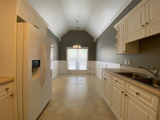 Building Photo - Home for rent in Hoover!!! View with 48 Hours Notice!