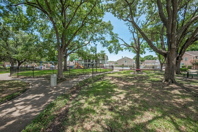 Building Photo - 2063 Winrock Blvd