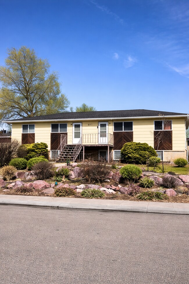 Building Photo - 313 Bonnie Ct