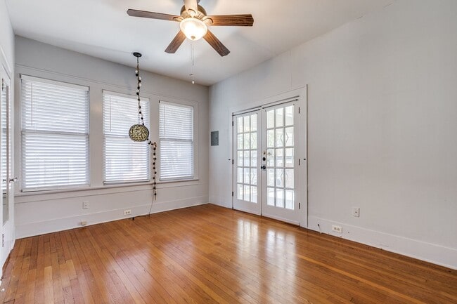 Building Photo - CHARMING 3-BEDROOM HOME IN MONTE VISTA