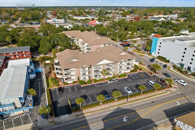 Building Photo - 2805B N Ocean Blvd