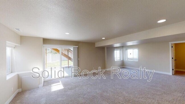 Building Photo - 1145 Antrim Loop