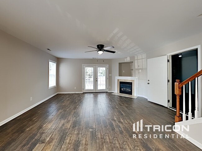 Building Photo - 2719 Oasis Ln