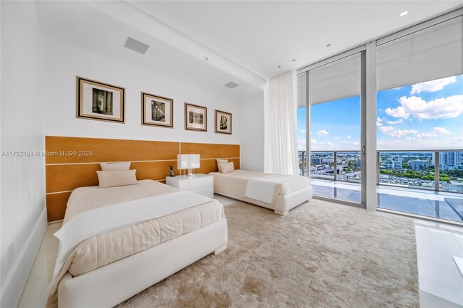 Building Photo - 9701 Collins Ave