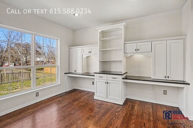 Building Photo - 120 Tyne Dr