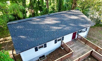 Building Photo - 2630 Cherry Cir