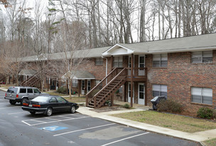 Building Photo - Evergreen Apartments