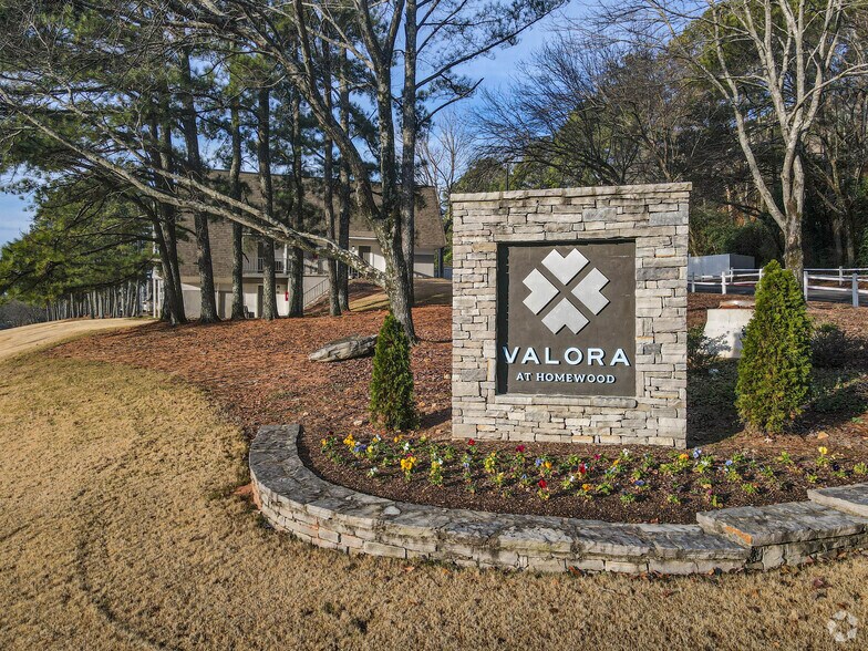 Valora at Homewood 915 Valley Ridge Dr Homewood AL 35209 Apartment