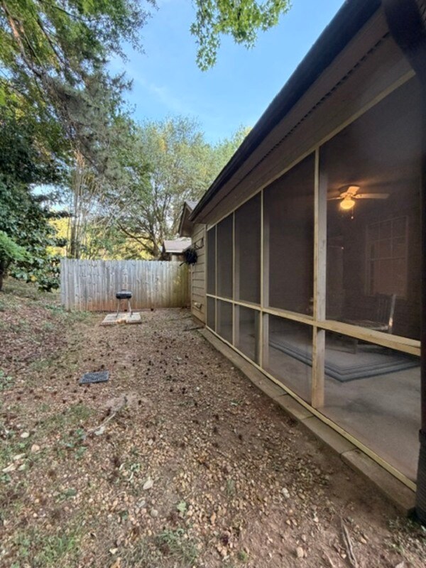 Building Photo - 12 Shuler Cir