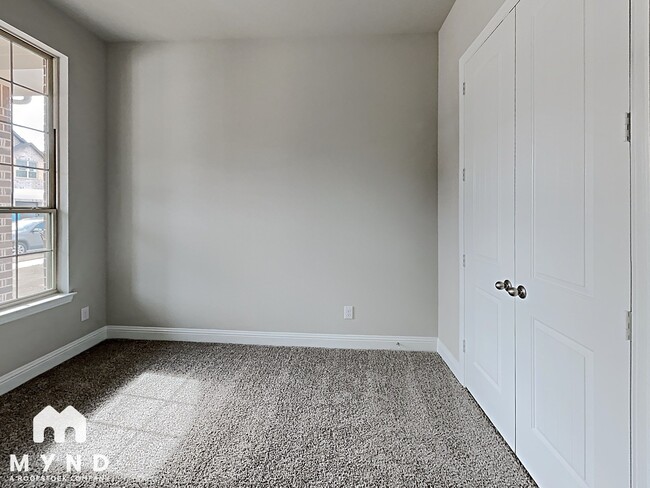 Building Photo - 14844 Gentry Dr