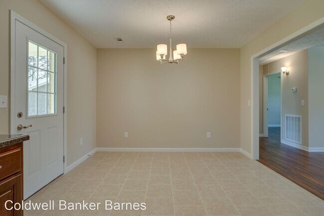 Building Photo - 3 br, 2 bath House - 395 Hendrixson Dr.