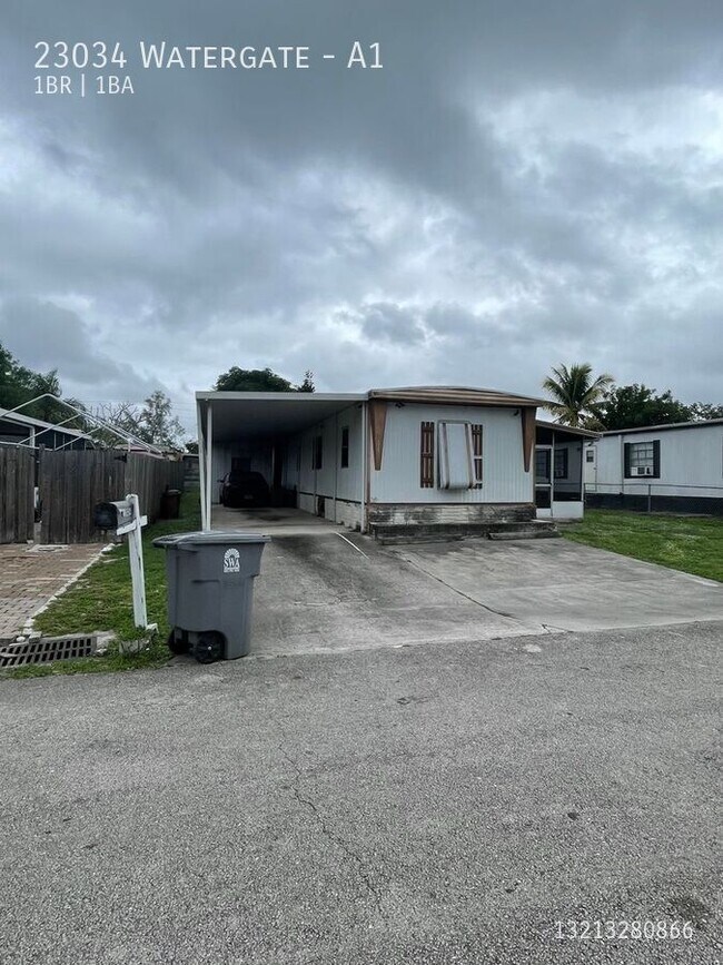 Building Photo - 23034 Watergate-A1