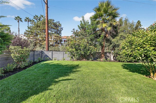 Building Photo - 302 Cleveland Dr