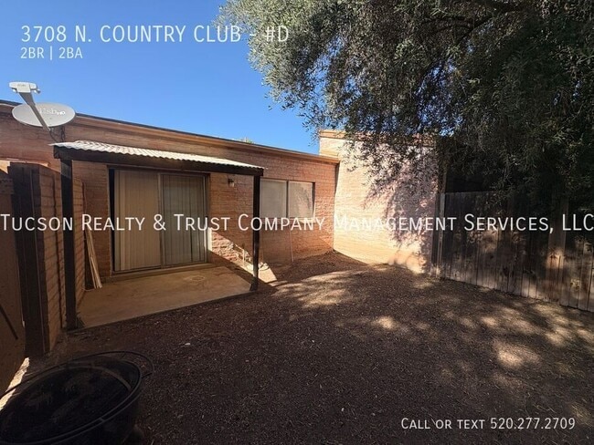 Building Photo - 3708 N Country Club Rd