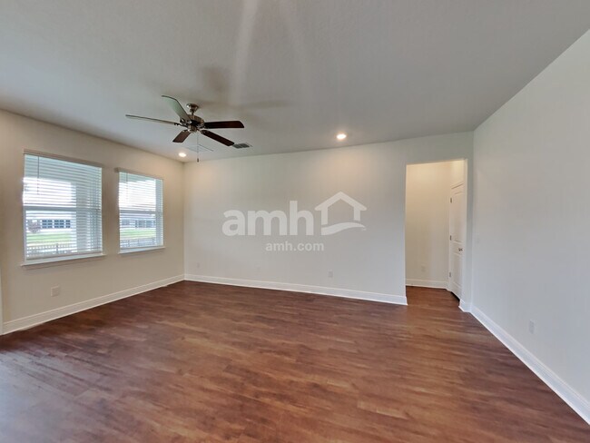 Building Photo - 27501 St Andrews Ave