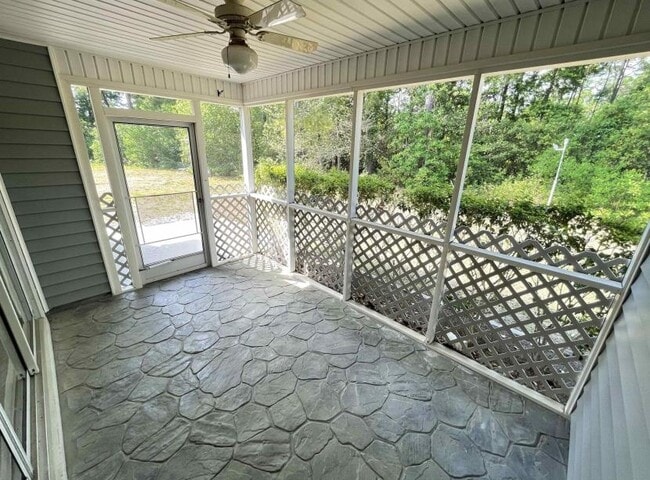 Building Photo - 4996 Southgate Pkwy