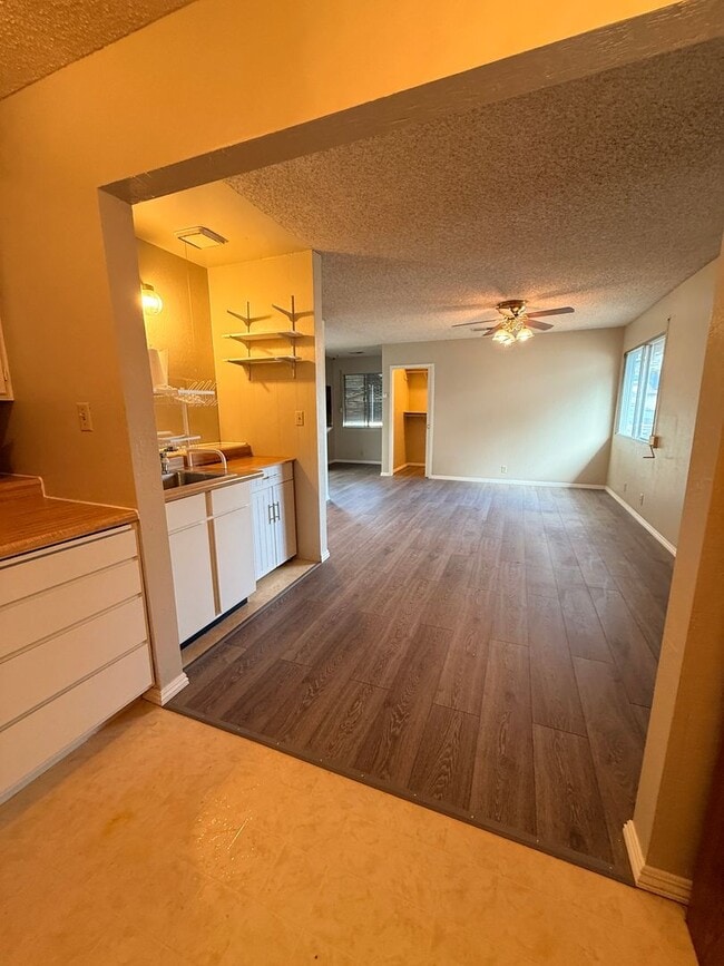 Building Photo - Southwood Home