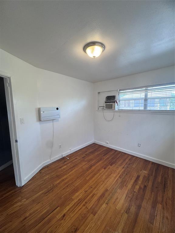 Building Photo - 2419 Rosedale St