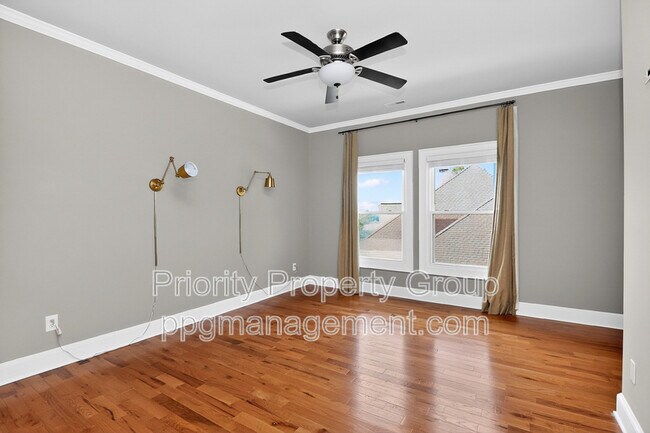 Building Photo - 16205 Riverpointe Dr