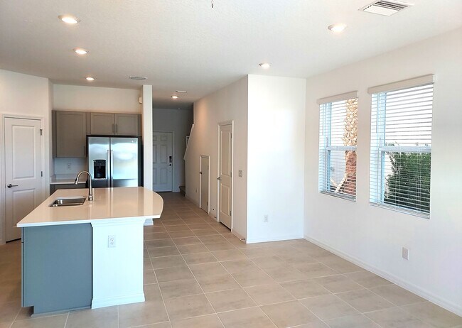 Building Photo - 2403 Paravane Wy