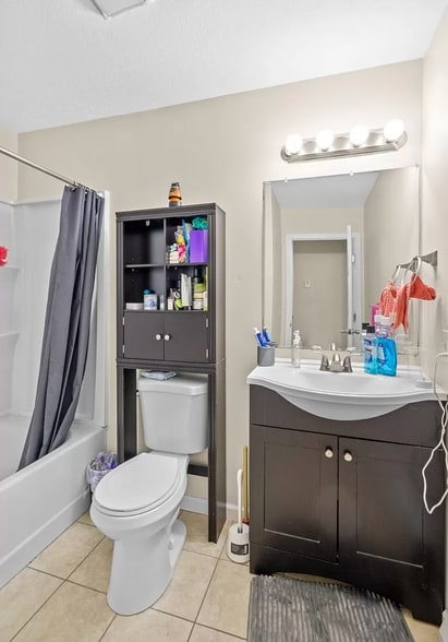 Building Photo - 127 Birdseye View Dr