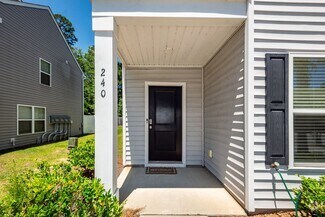 Building Photo - 4 Bedroom 3 Bath Single Family Home Shady ...