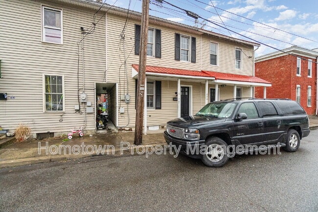 Building Photo - 608 North St