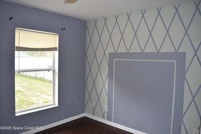 Building Photo - 2749 Freehold Ave SE