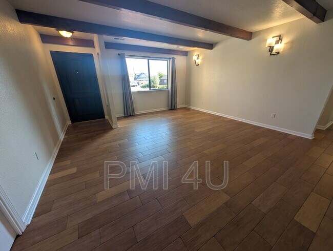 Building Photo - 4800 Choctaw Trail NW