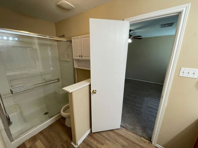 Building Photo - 8714 Sunset Pond Dr